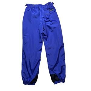 Columbia women’s snow pant Size Large, Vintage/Retro styling; Royal Blue